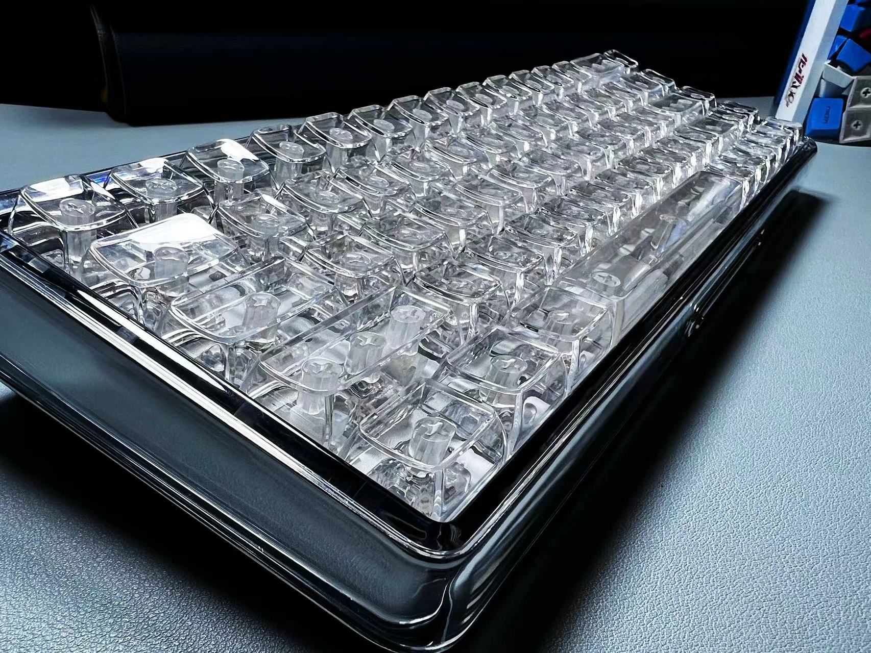 132 прозрачных кристаллических – обзор и цена Keyboard Gaming Black